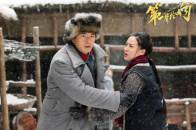 女双颁奖！双方全程笑容满面，合影展姐妹情，孙颖莎挥手太可爱！